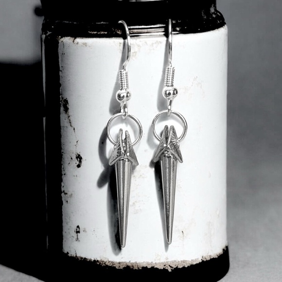 5 For $25💫Silver Punk Spike Dangles Earrings - Picture 1 of 3